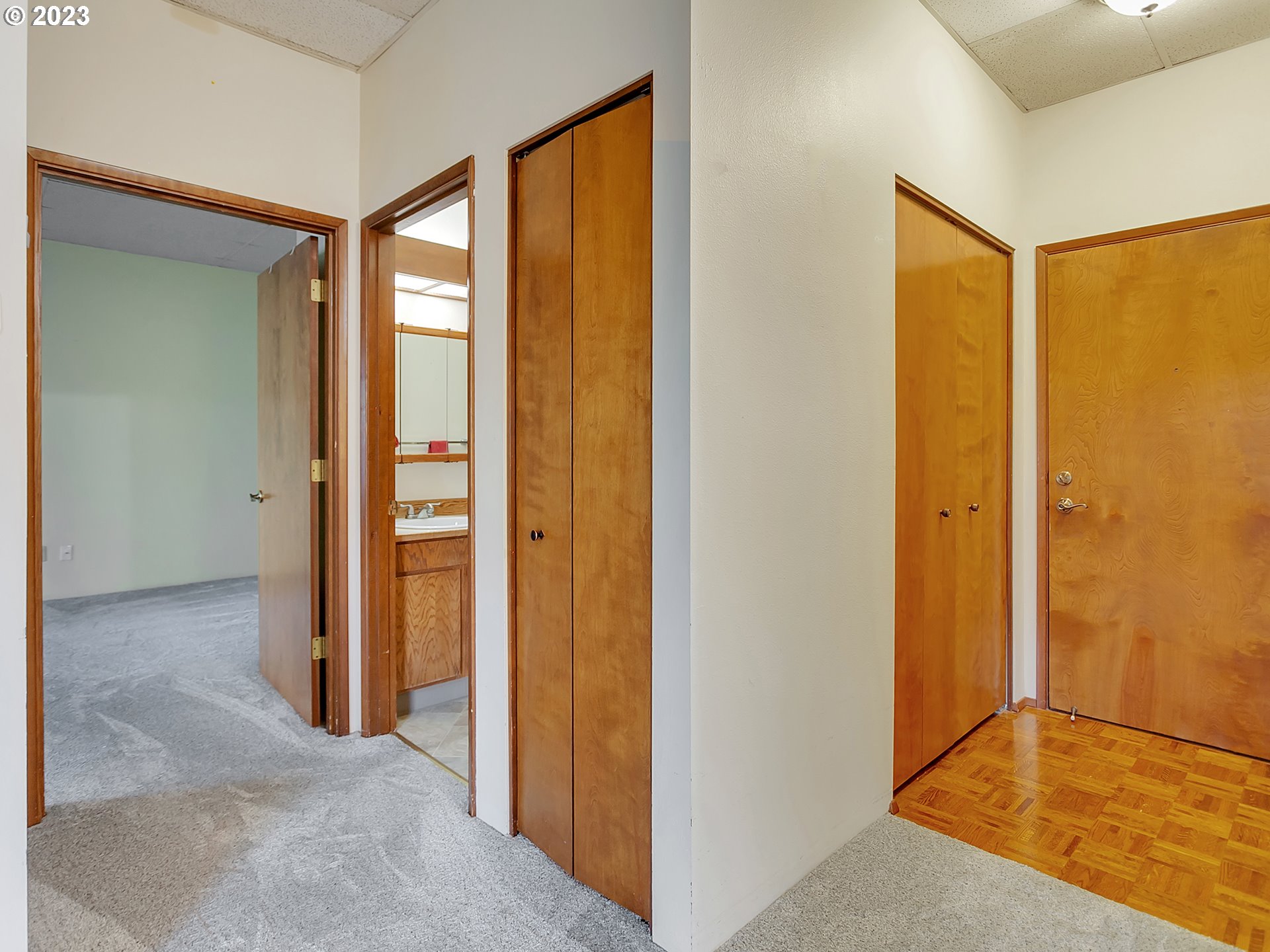 13775 Southwest Scholls Ferry Road, Unit 101 Beaverton, OR 97008 - Photo 21 of 28 Gallery Image 21