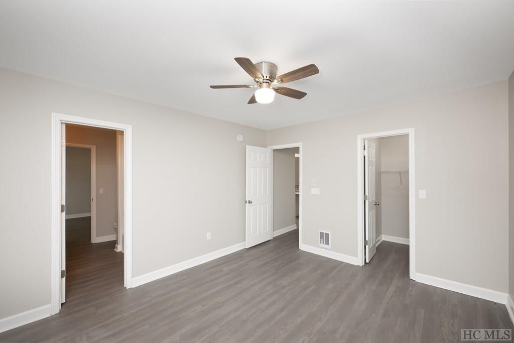 435-3A Overlook Road, Unit 3A Sapphire, NC 28774 - Photo 30 of 57 Gallery Image 30