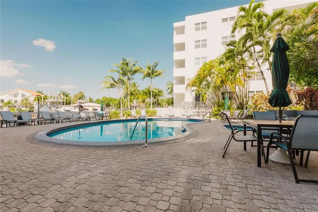 $1,875 | 1421 South Ocean Boulevard, Unit 211, Pompano Beach, FL 33062