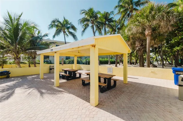 $1,875 | 1421 South Ocean Boulevard, Unit 211, Pompano Beach, FL 33062