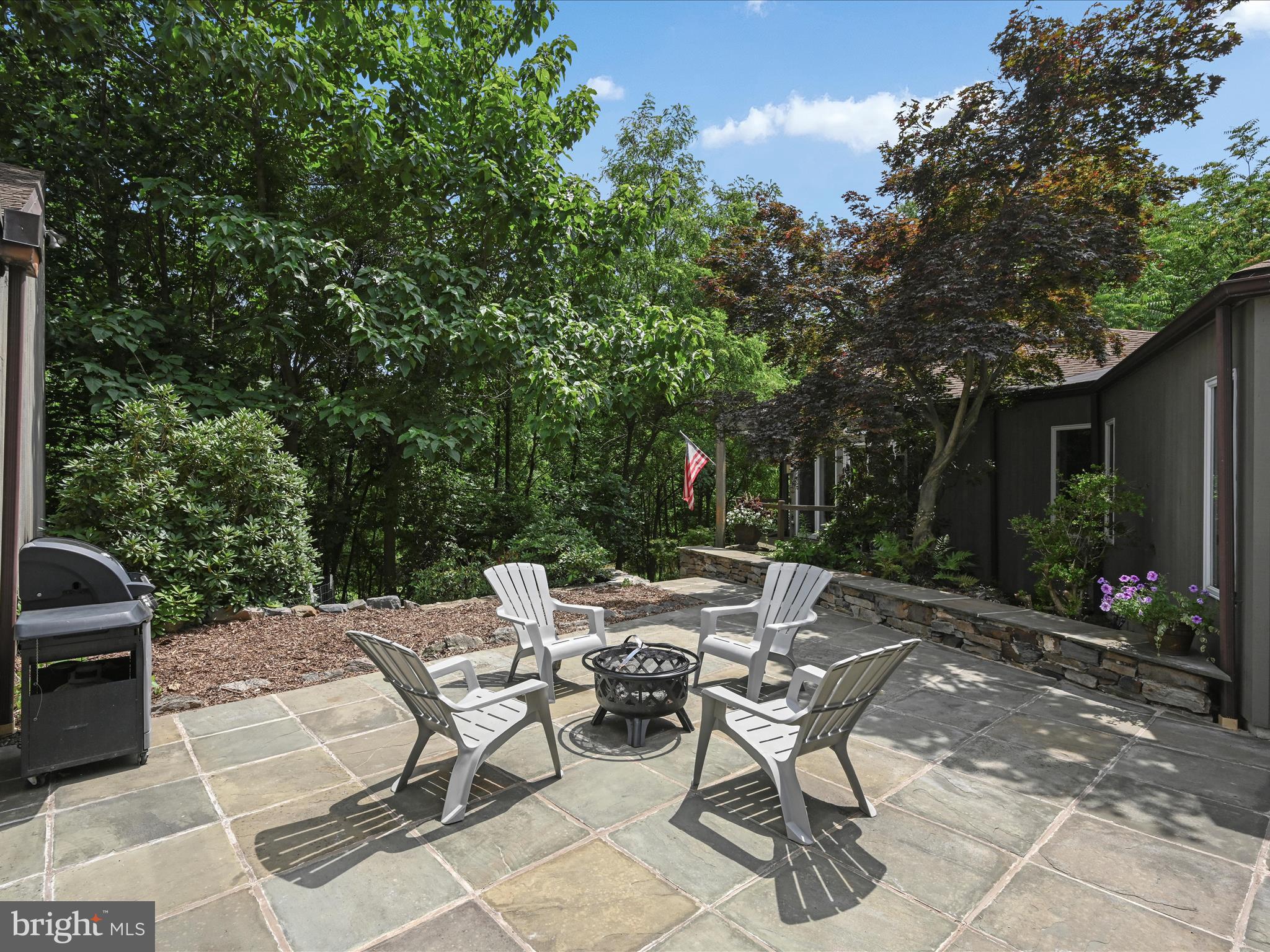 Undisclosed Reading, PA 19606 - Photo 12 of 20 patio