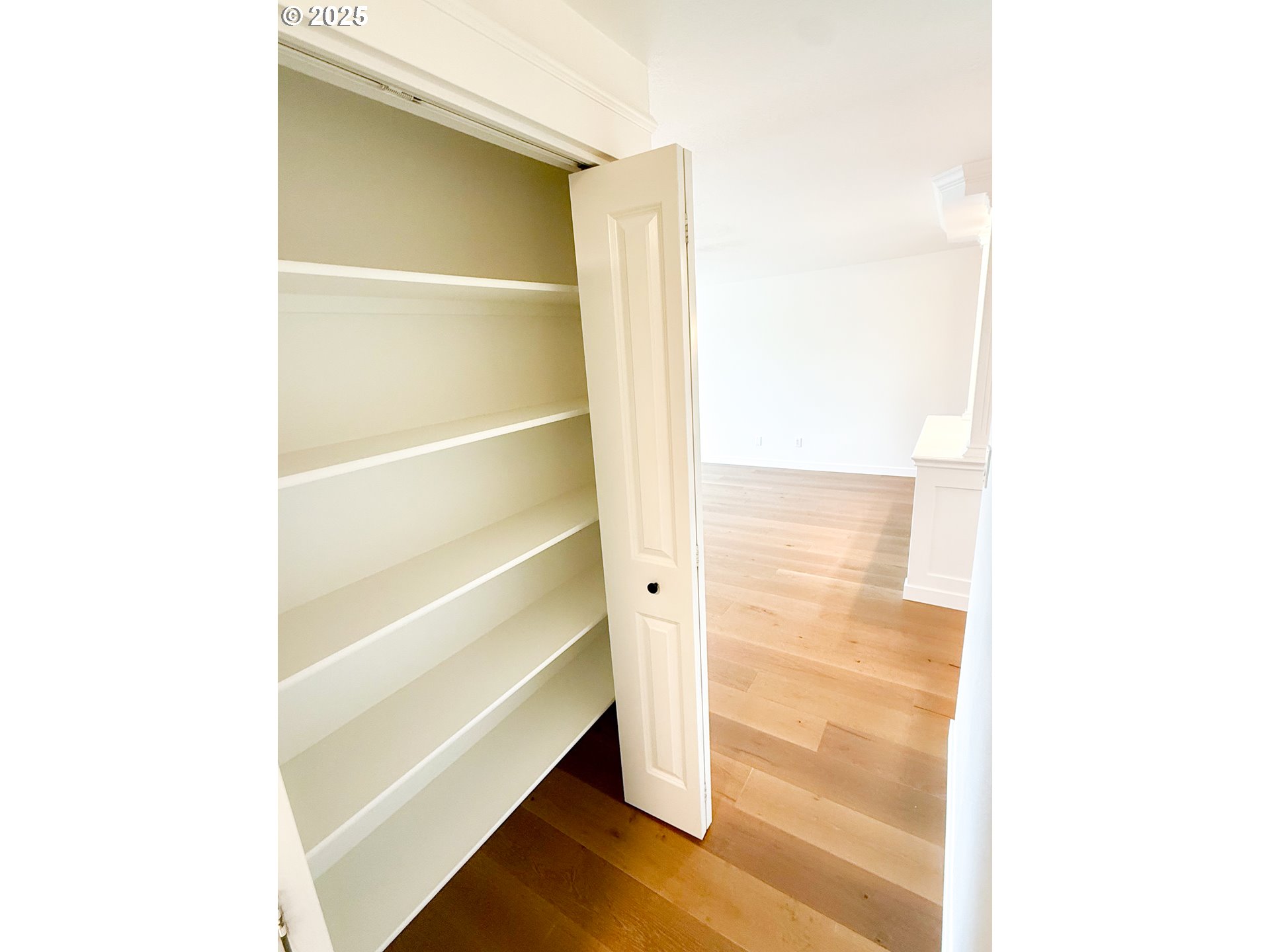 8720 Southwest Tualatin Road, Unit 315 Tualatin, OR 97062 - Photo 19 of 41 a view of an empty room