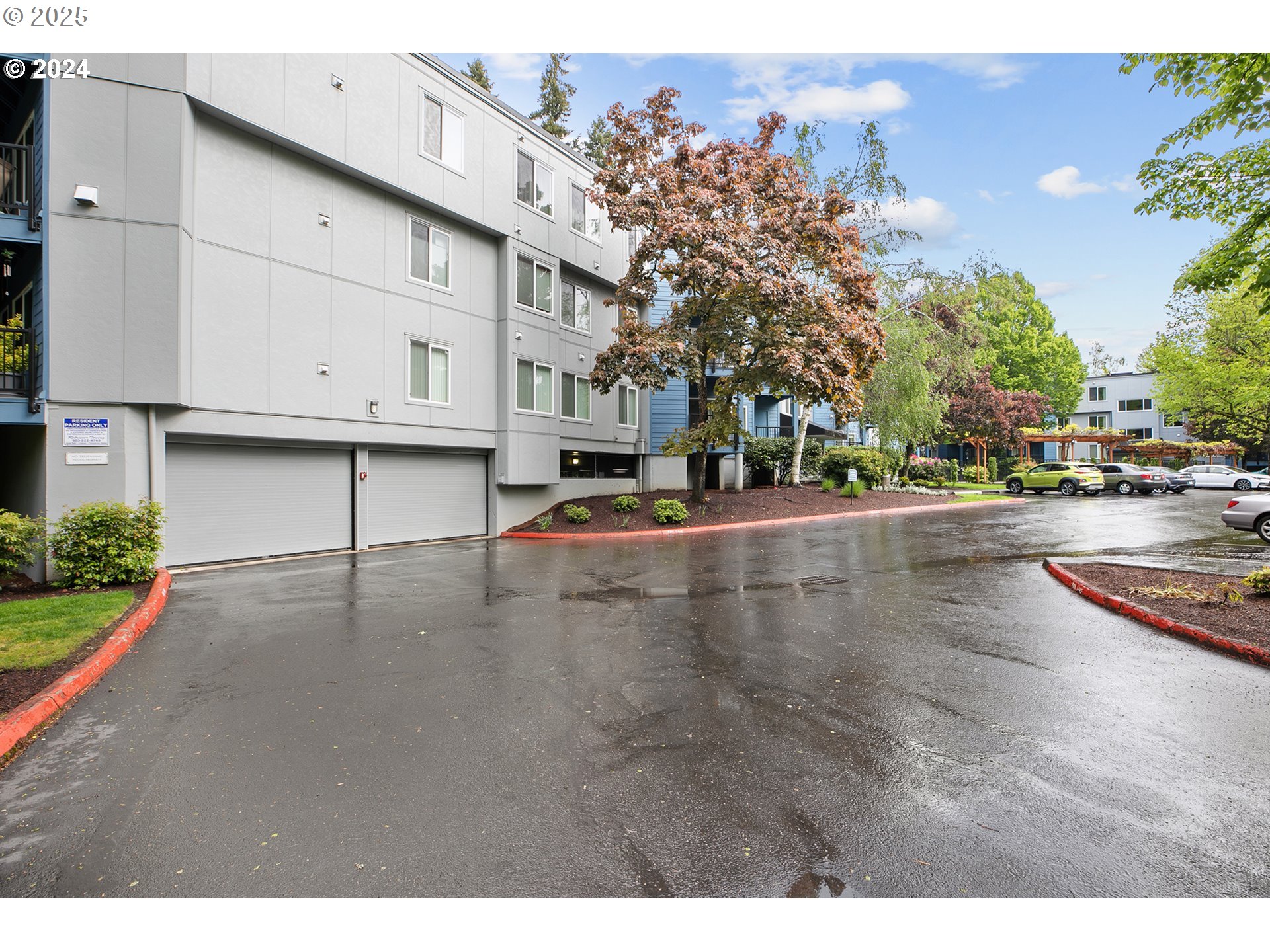 8720 Southwest Tualatin Road, Unit 315 Tualatin, OR 97062 - Photo 27 of 41 a view of street with view of building