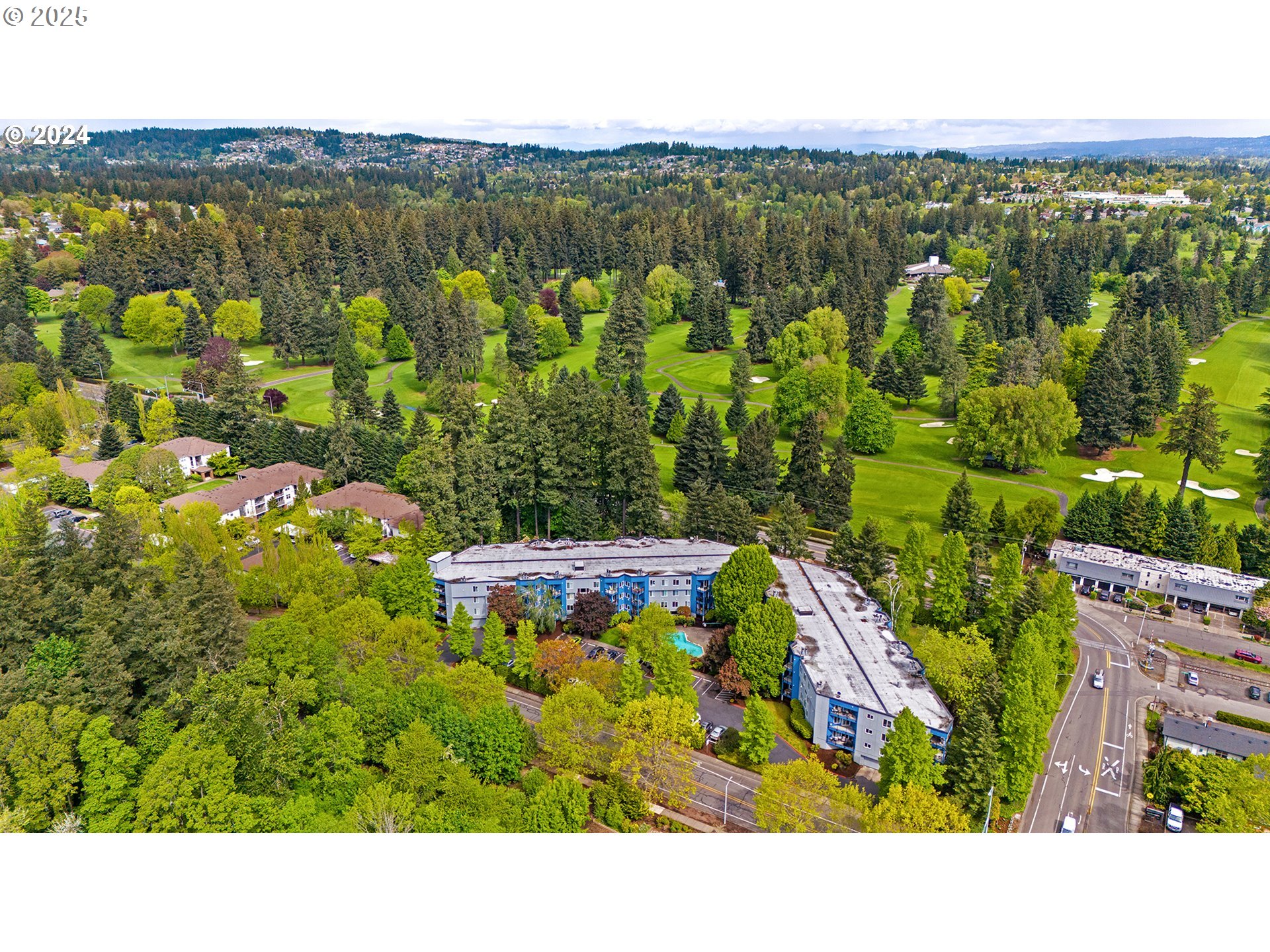 8720 Southwest Tualatin Road, Unit 315 Tualatin, OR 97062 - Photo 31 of 41