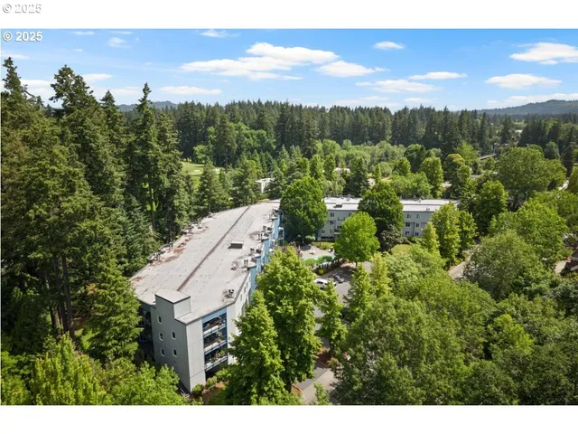 $299,999 | 8720 Southwest Tualatin Road, Unit 315, Tualatin, OR 97062