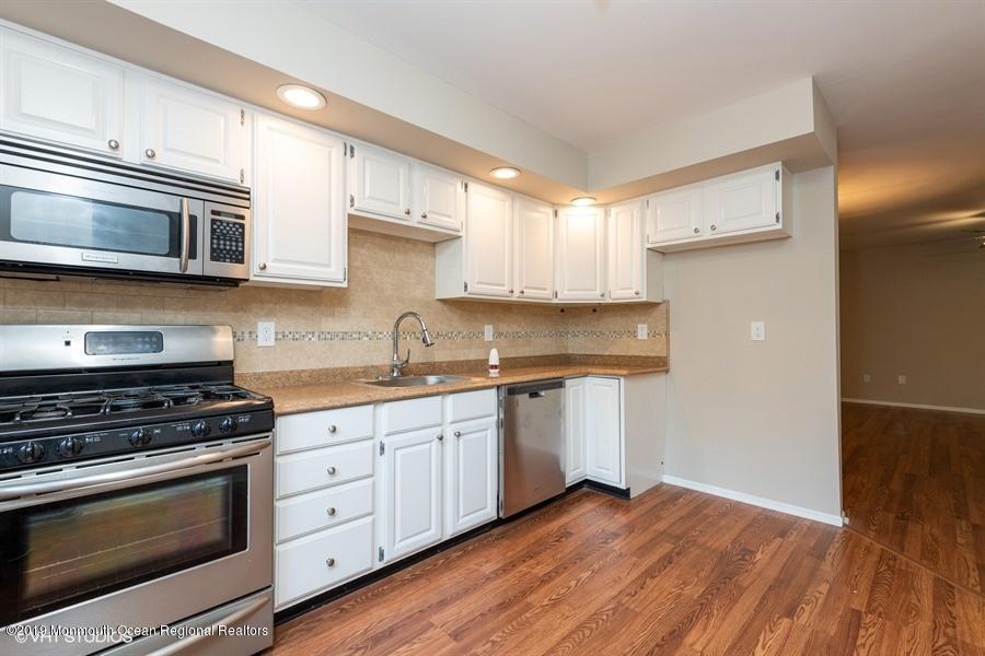 2205 Alpine Trail Neptune Township, NJ 07753 - Photo 5 of 25 05_2205ALPINETRL_2005_LowRes
