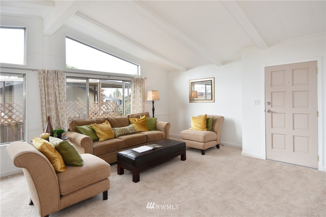 12705 Northeast 199th Street Bothell, WA 98011 - Photo 13 of 25
