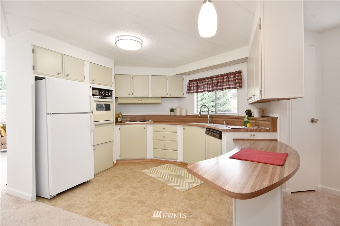 12705 Northeast 199th Street Bothell, WA 98011 - Photo 14 of 25