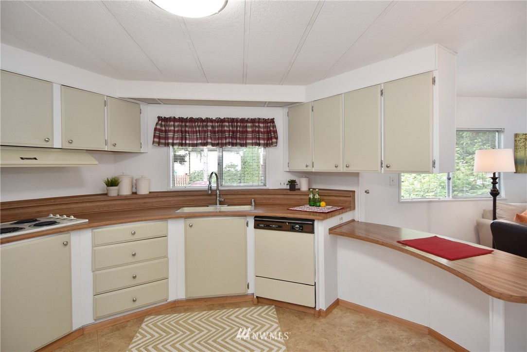 12705 Northeast 199th Street Bothell, WA 98011 - Photo 15 of 25