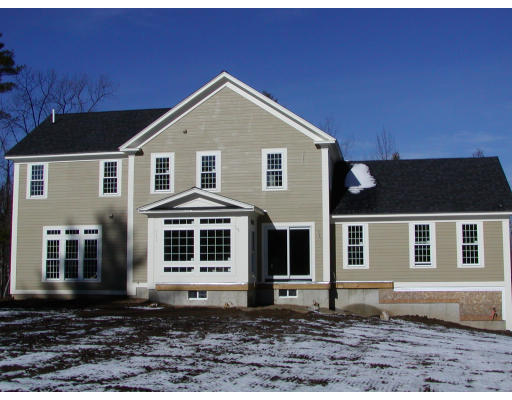 70 Oxford Road Charlton, MA 01507 - Photo 3 of 6 Gallery Image 3