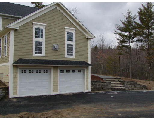 70 Oxford Road Charlton, MA 01507 - Photo 4 of 6 Gallery Image 4