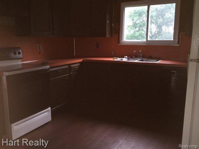 6468 Fish Lake Road North Branch, MI 48461 - Photo 12 of 20