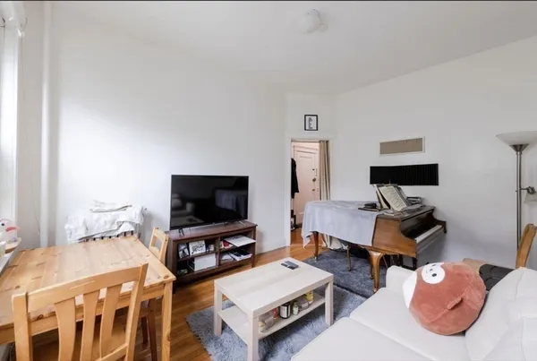 $2,300 | 39 Glenville Avenue, Unit 5, Boston, MA 02134