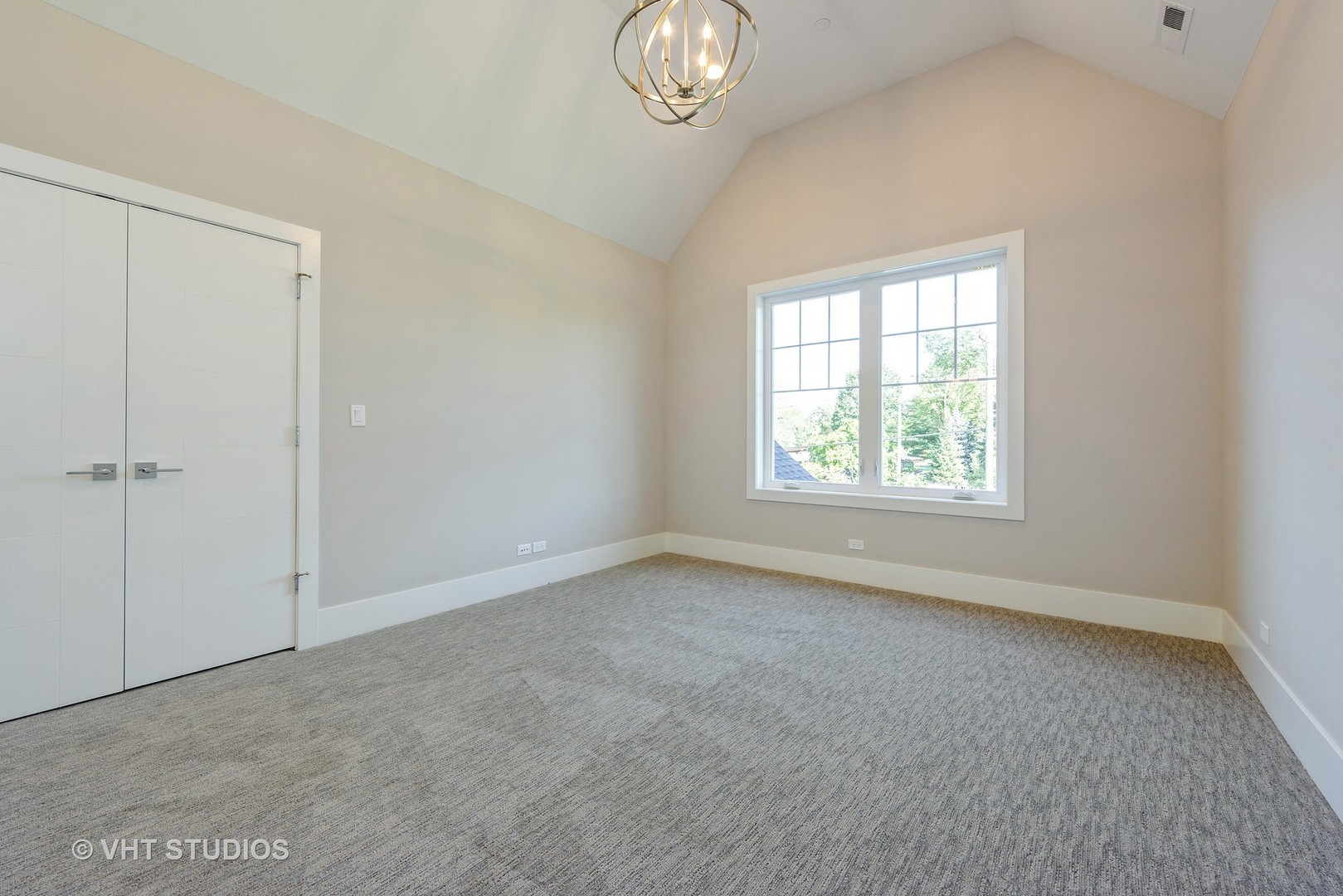 2709 Walters Avenue Northbrook, IL 60062 - Photo 24 of 33 an empty room with a window