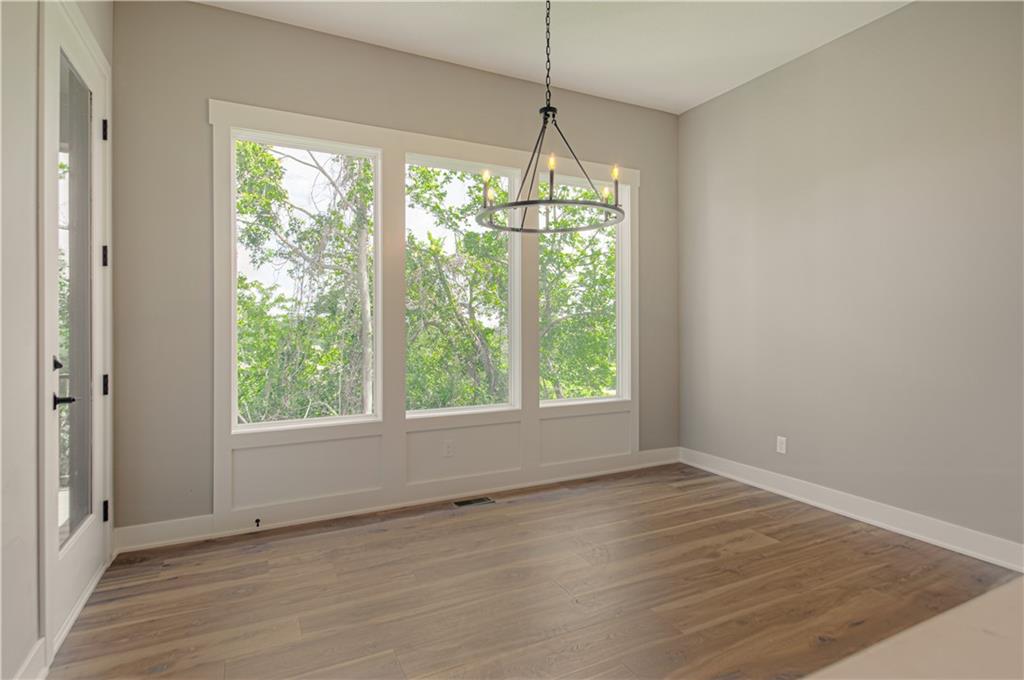 4935 Northwest Martin Street Riverside, MO 64151 - Photo 11 of 37