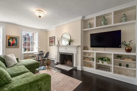 $1,099,000 | 1 Chestnut Street, Unit 3B, Boston, MA 02108