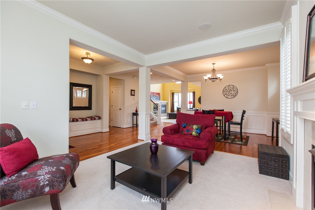 706 South 47th Street Renton, WA 98055 - Photo 4 of 25 Gallery Image 4