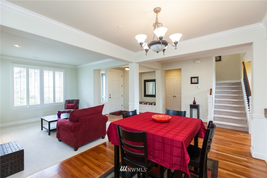 706 South 47th Street Renton, WA 98055 - Photo 6 of 25 Gallery Image 6
