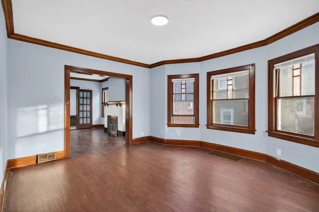 $250,000 | 324 Paris Avenue, Rockford, IL 61107