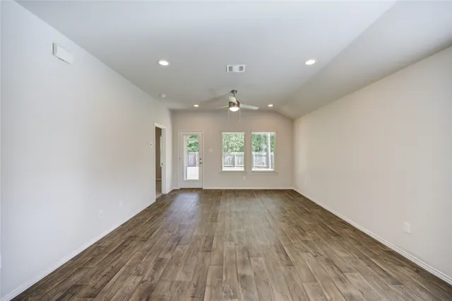 $1,650 | 16937 Rich Pines Drive, Conroe, TX 77302