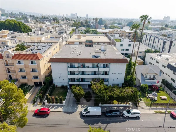 $3,500 | 1344 North Martel Avenue, Unit 303, Hollywood, CA 90046