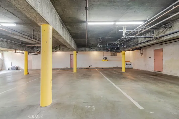 $3,500 | 1344 North Martel Avenue, Unit 303, Hollywood, CA 90046