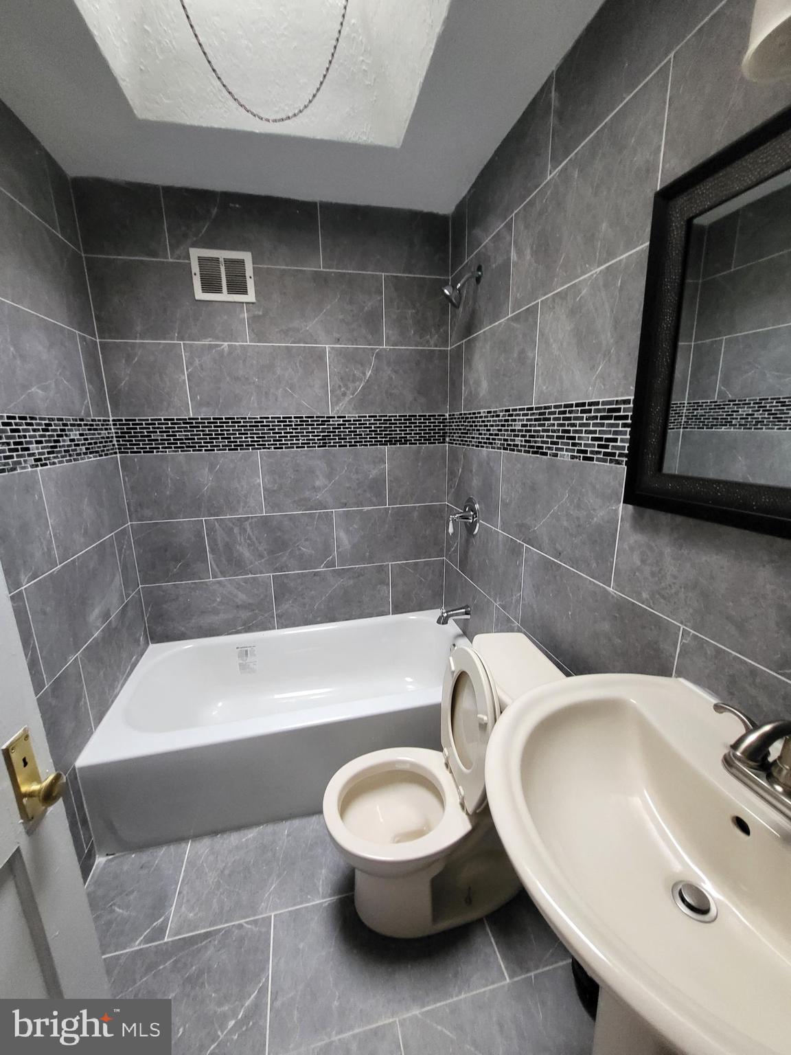 7445 Ruskin Road Philadelphia, PA 19151 - Photo 14 of 21 Gallery Image 14