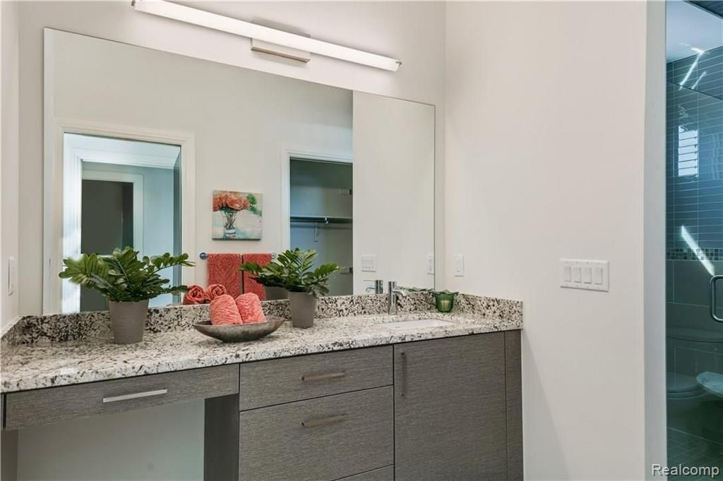 438 Selden Street, Unit 202 Detroit, MI 48201 - Photo 5 of 22