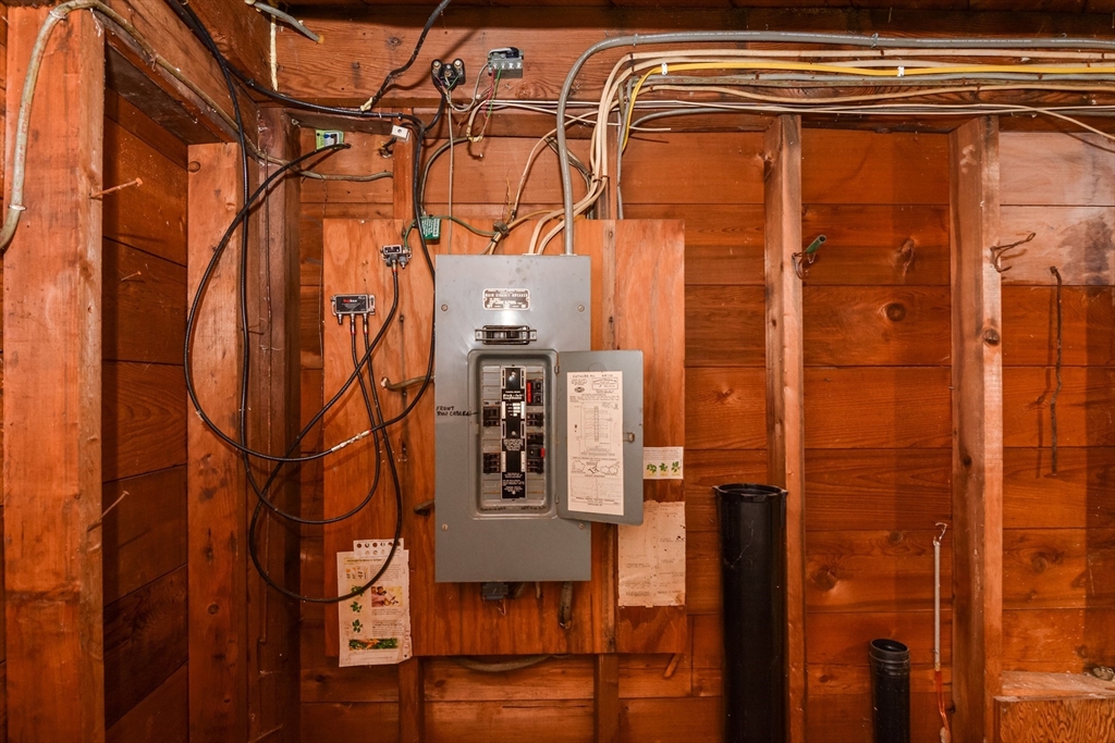 39 Beechmont Street Worcester, MA 01609 - Photo 26 of 42