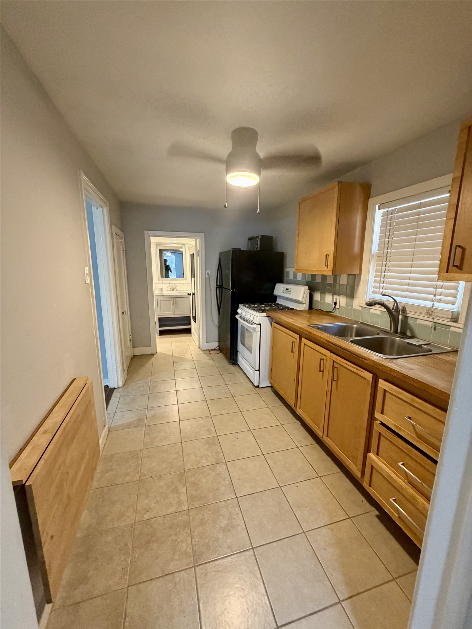 503 Canadian Street Houston, TX 77009 - Photo 5 of 5