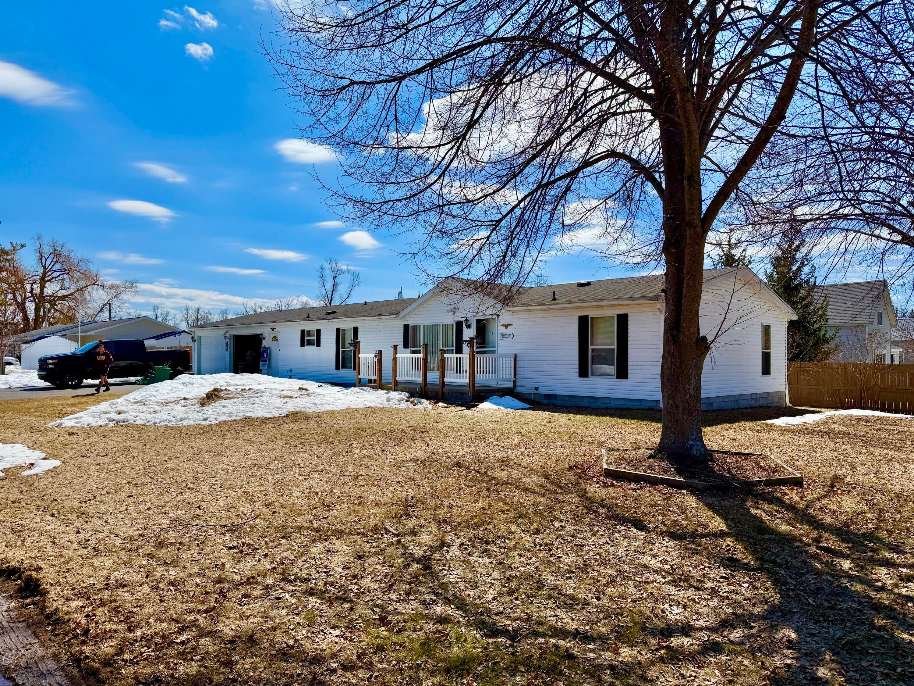 305 Cedar Street Cheboygan, MI 49721 - Photo 44 of 46 305 Cedar St