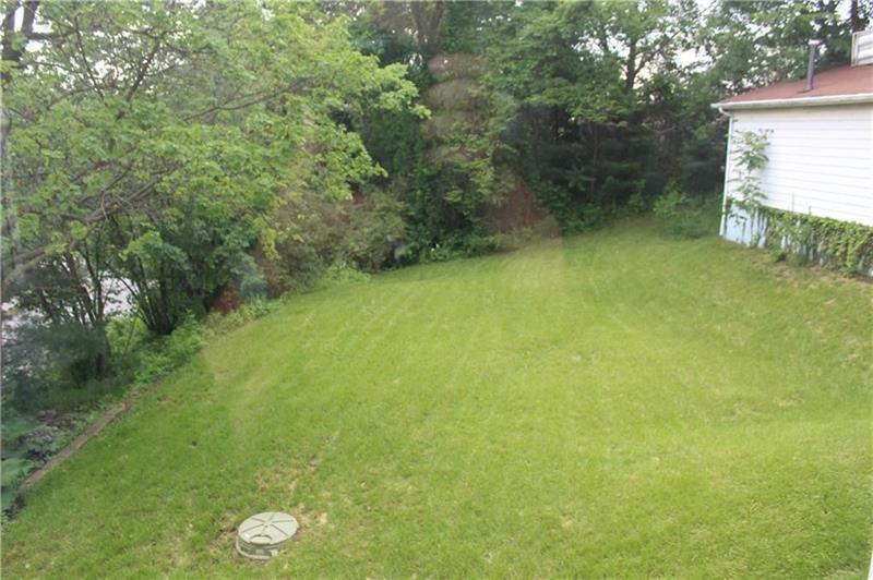 995 A Brodhead Road Coraopolis, PA 15108 - Photo 3 of 10 a view of a back yard