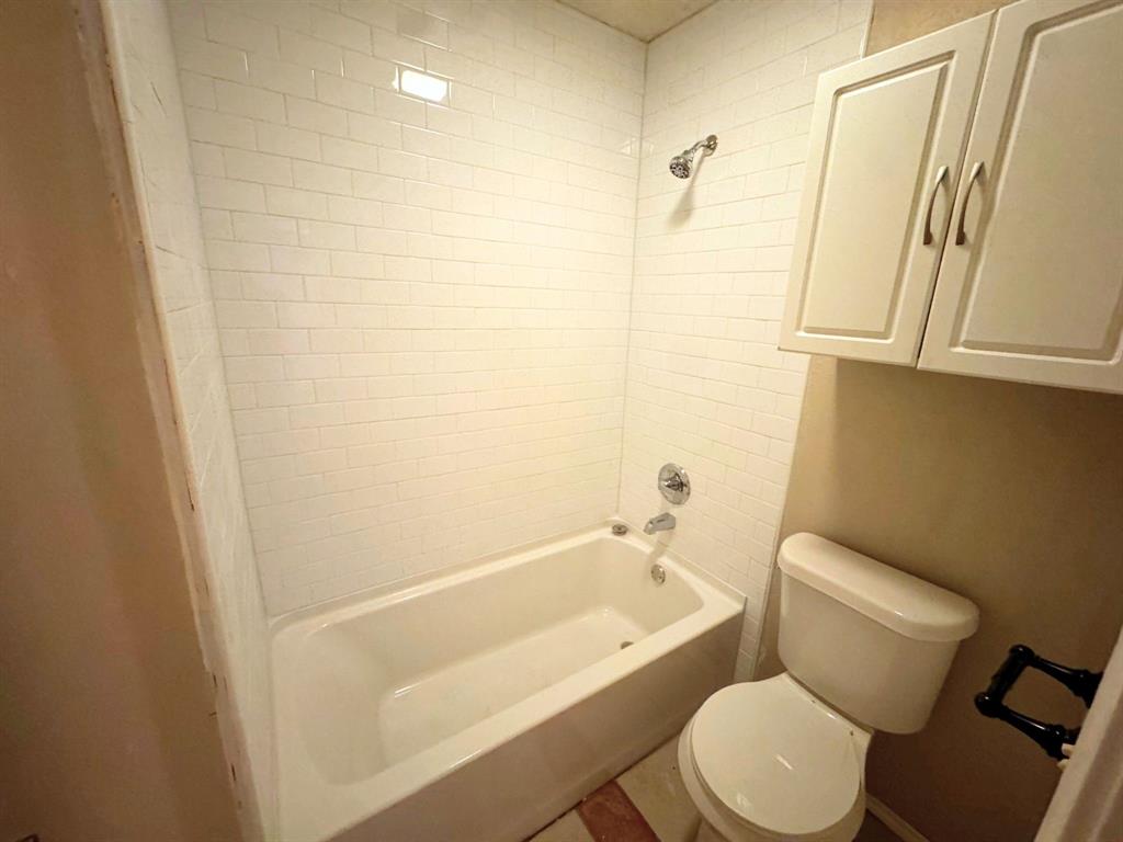 200 Cedar Lane Tolar, TX 76476 - Photo 14 of 20