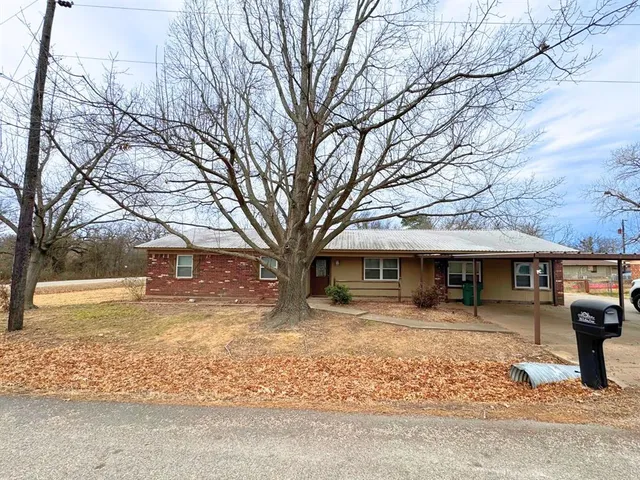 $2,000 | 200 Cedar Lane, Tolar, TX 76476