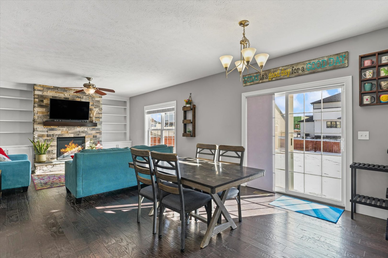 701 East Country Ridge Drive Mahomet, IL 61853 - Photo 11 of 38