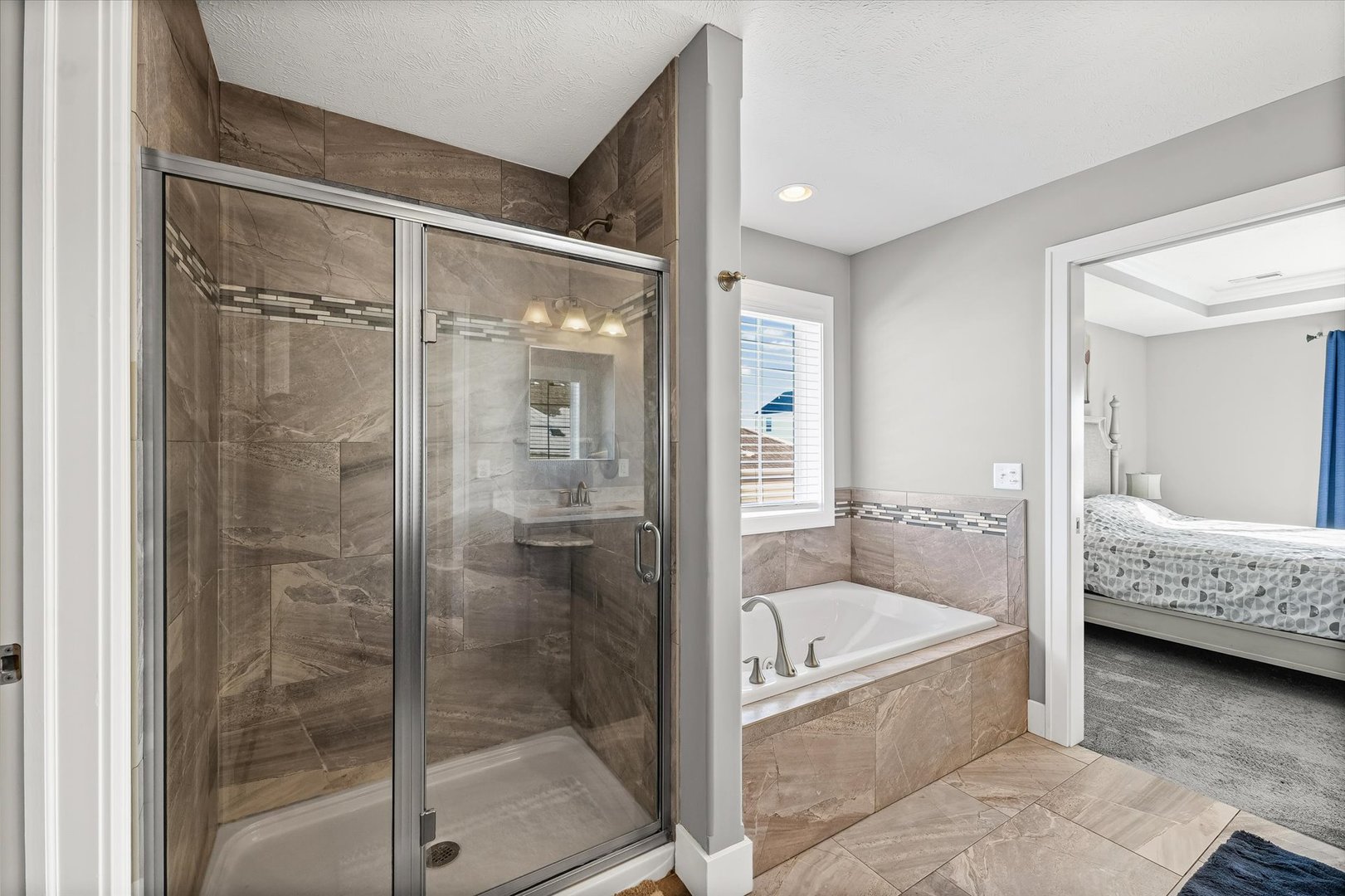 701 East Country Ridge Drive Mahomet, IL 61853 - Photo 20 of 38