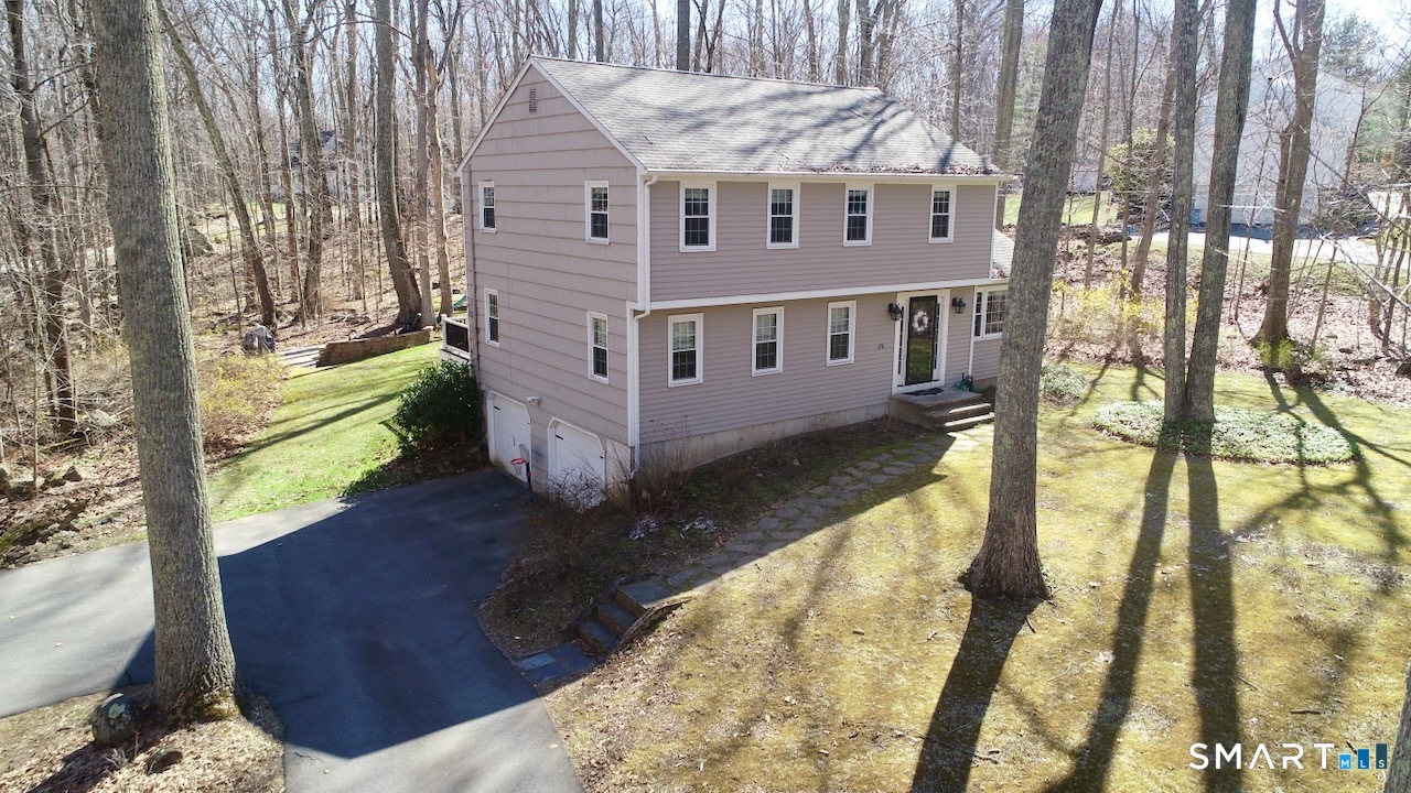 138 Airline Road Clinton, CT 06413 - Photo 2 of 36
