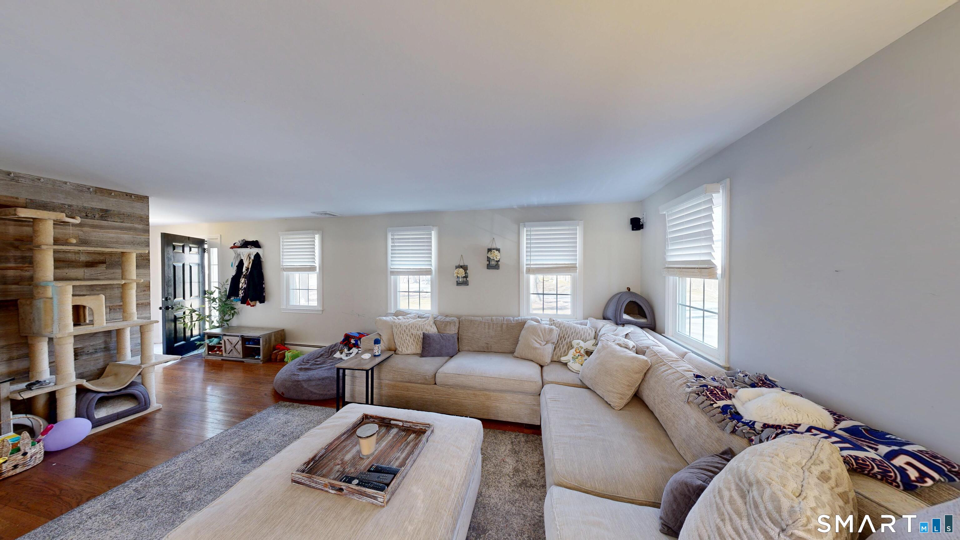 138 Airline Road Clinton, CT 06413 - Photo 5 of 36