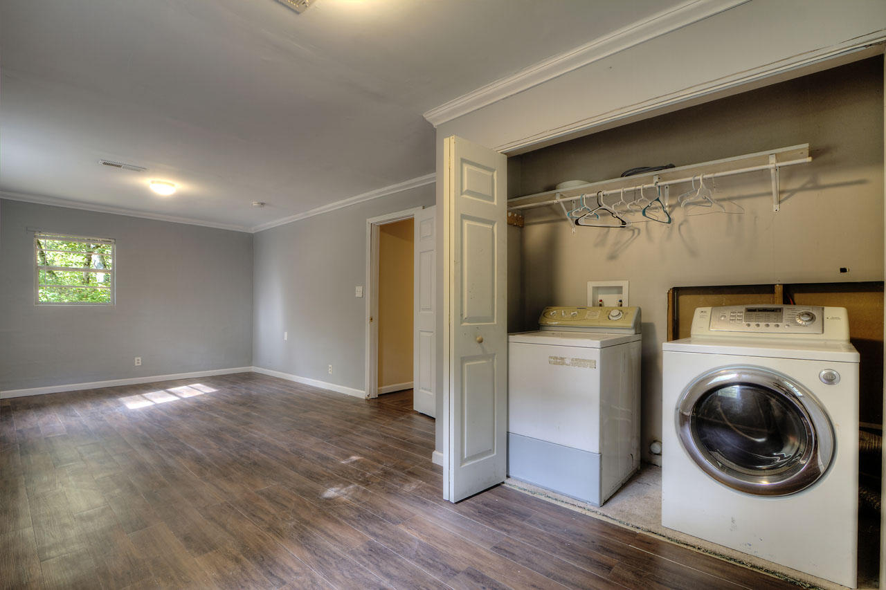 3123 Miller Road Powell, TN 37849 - Photo 11 of 28 Washer & dryer to convey