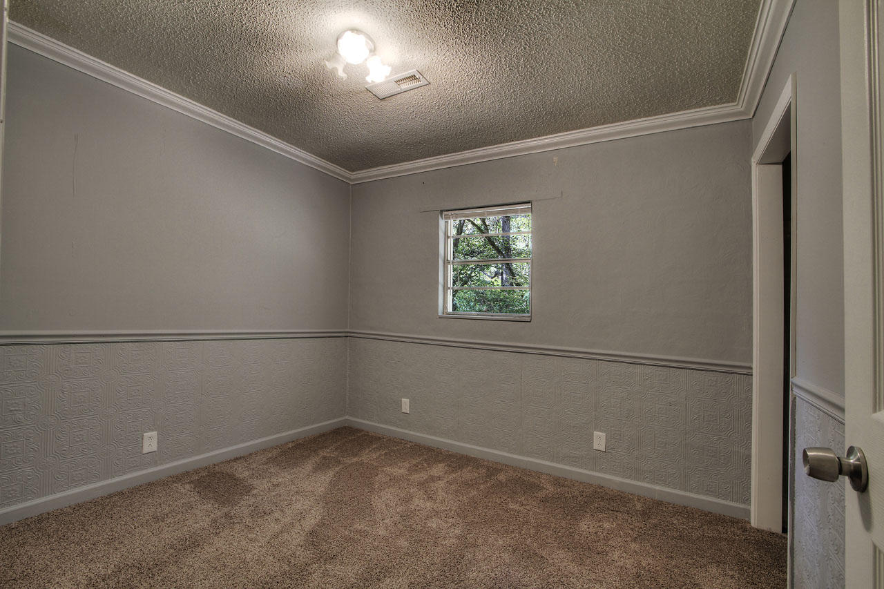 3123 Miller Road Powell, TN 37849 - Photo 13 of 28 2nd Bedroom with new carpet