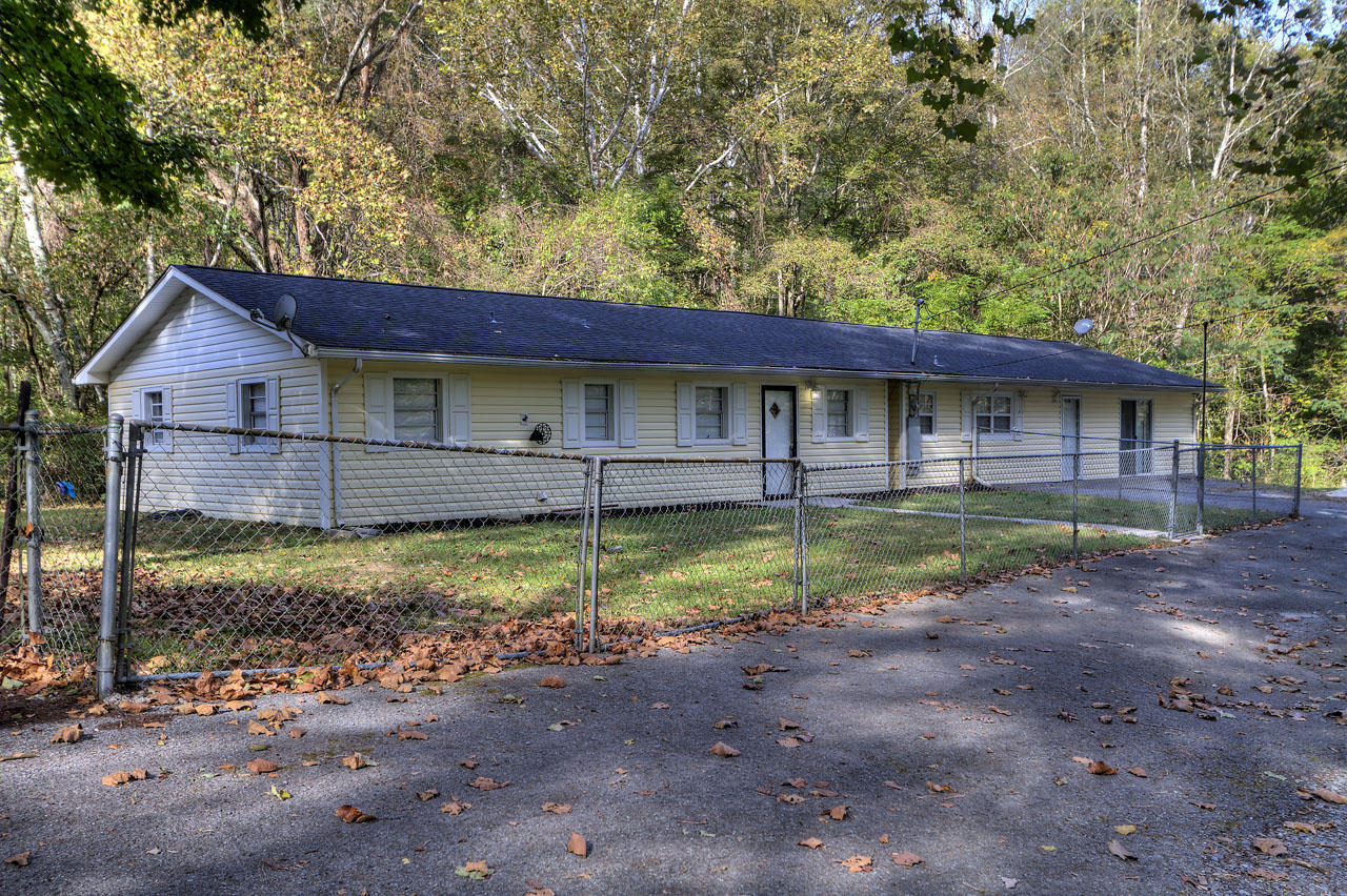 3123 Miller Road Powell, TN 37849 - Photo 3 of 28 IMG_8563LR