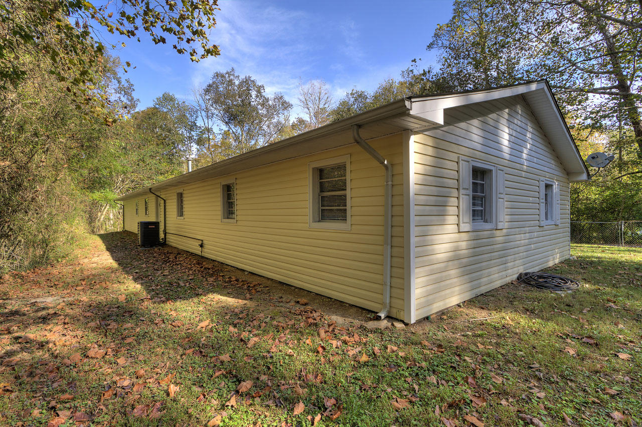 3123 Miller Road Powell, TN 37849 - Photo 27 of 28 Back Exterior View