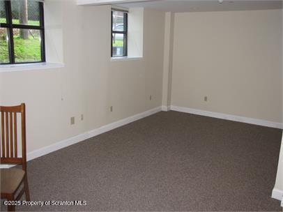 800 James Avenue, Unit 1104 Scranton, PA 18510 - Photo 9 of 35 an empty room with a window