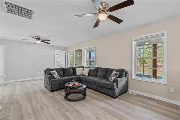 $284,900 | 7489 Riverside Road, Seagrove, NC 27341