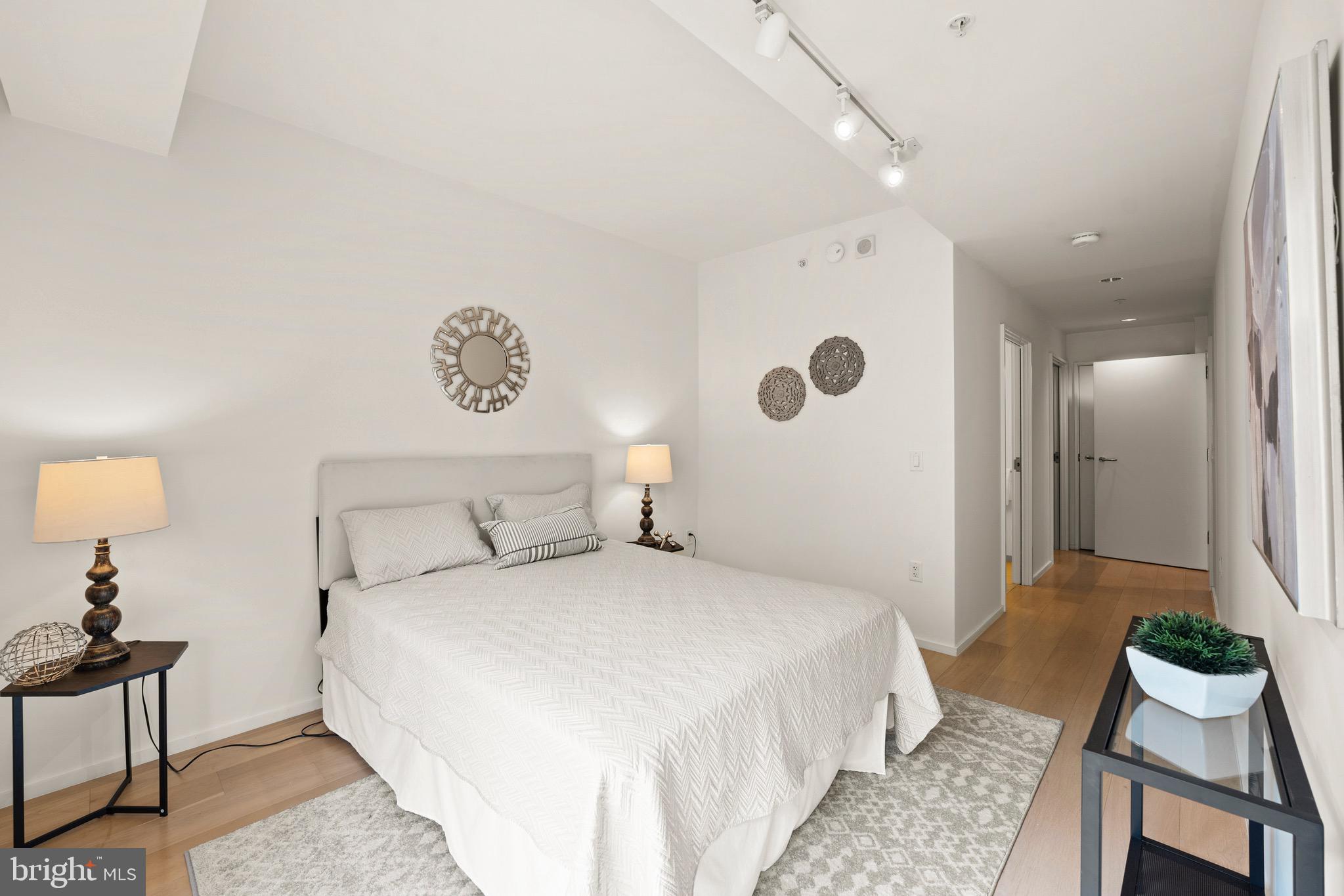 925 H Street Northwest, Unit 608 Washington, DC 20001 - Photo 13 of 30