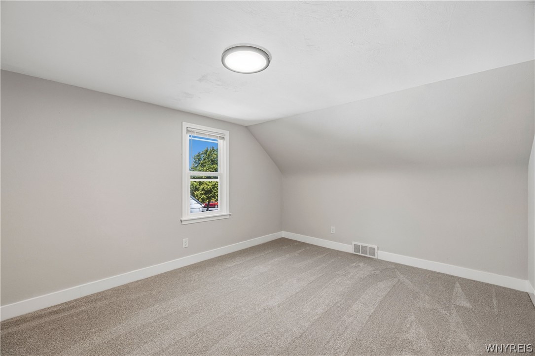 298 Lowell Road Tonawanda, NY 14217 - Photo 20 of 28