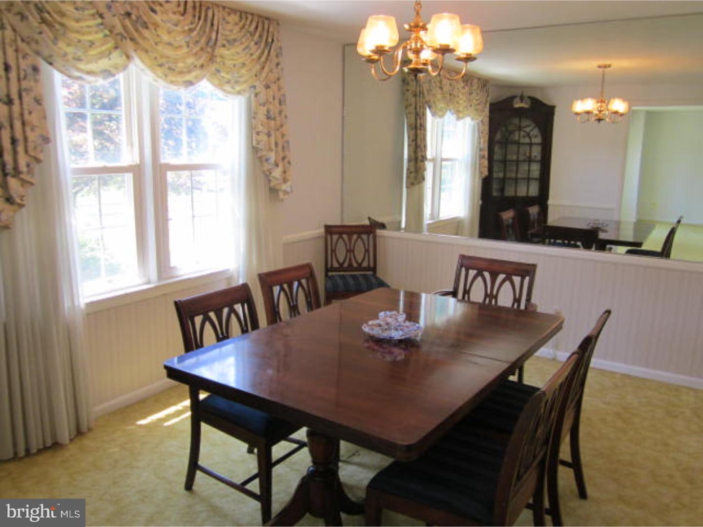 2213 Beaumont Road Wilmington, DE 19803 - Photo 2 of 12 Dining Room