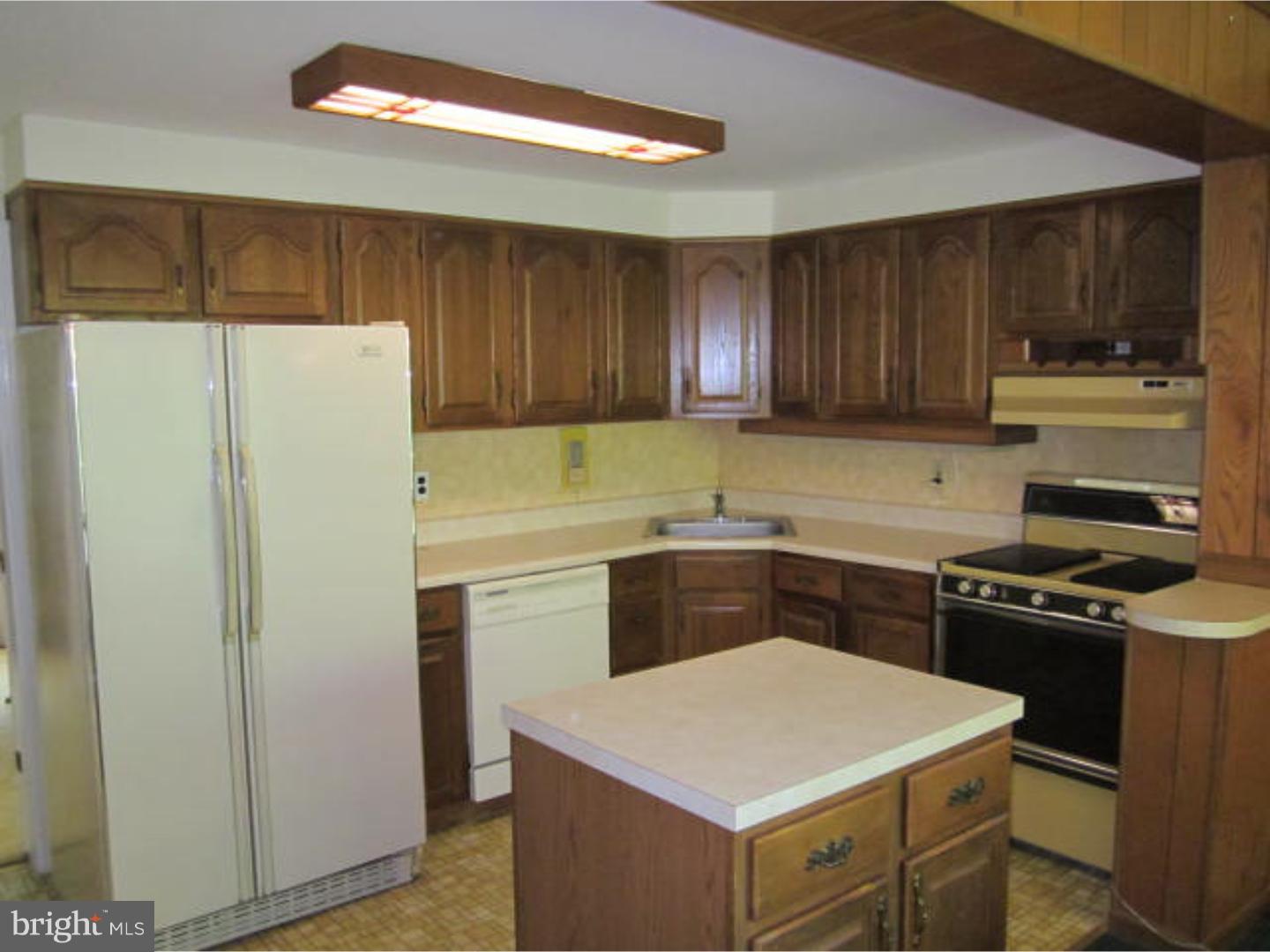 2213 Beaumont Road Wilmington, DE 19803 - Photo 3 of 12 Kitchen