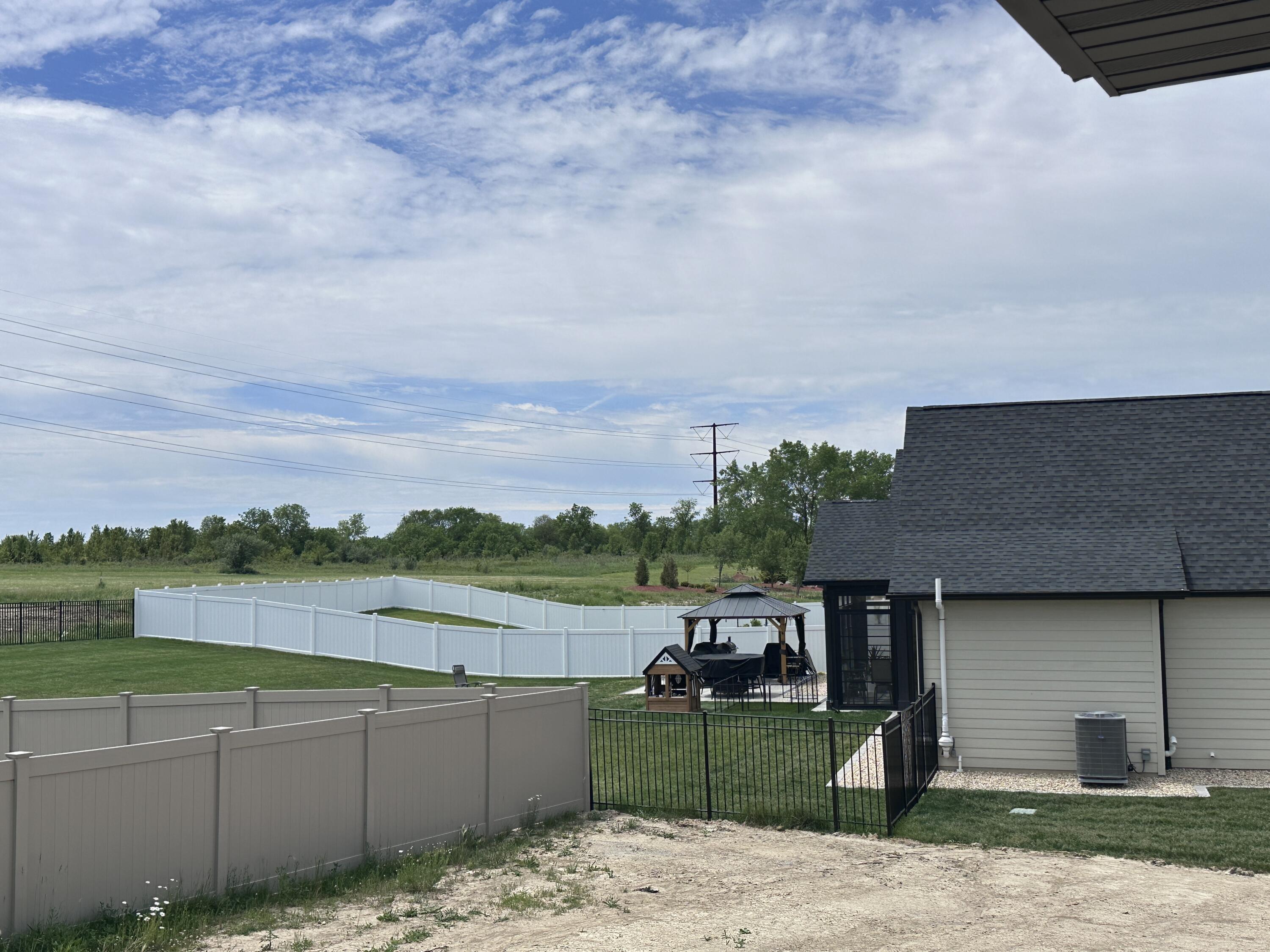 10148 Springlake Road St. John, IN 46373 - Photo 6 of 26 3000x2250