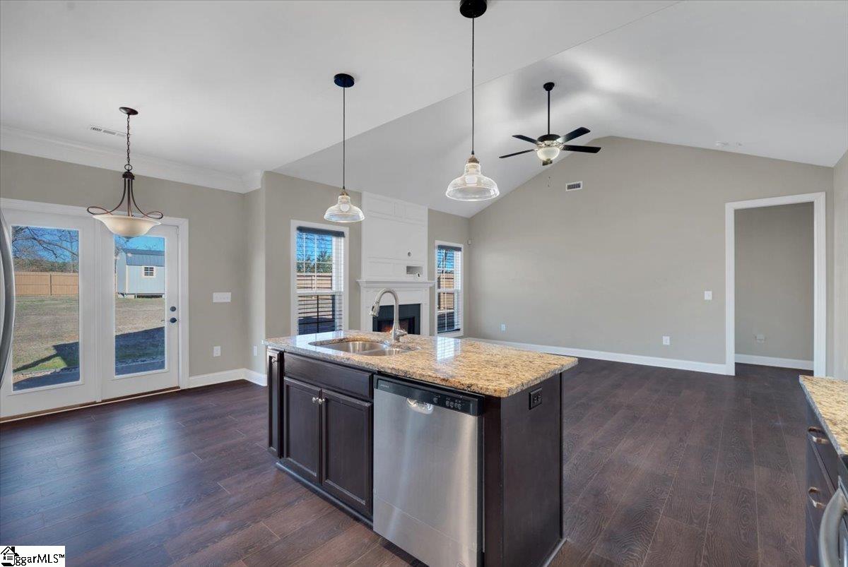 126 Bellview Circle Pelzer, SC 29669 - Photo 7 of 18